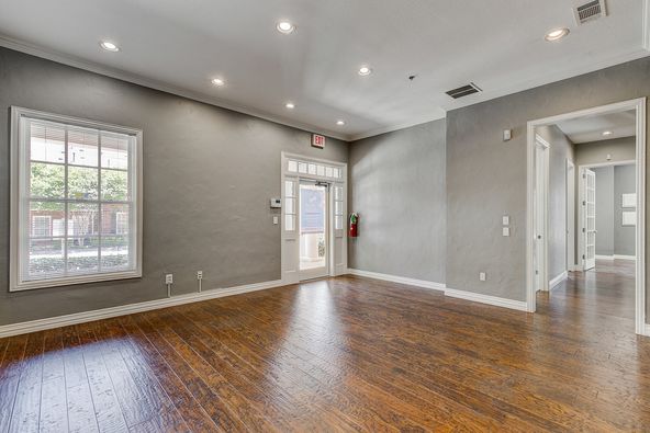 Georgetown Park III : 2485 E Southlake Blvd, Southlake, TX 76092